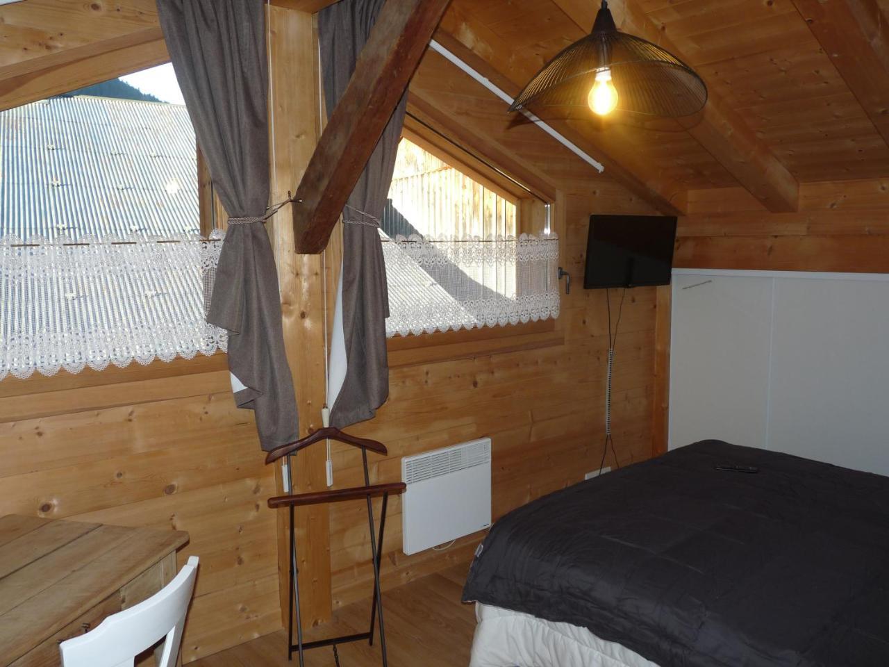 "Namaste" Chambre Zen Au Calme Saint-Jean-dʼAulps Екстериор снимка